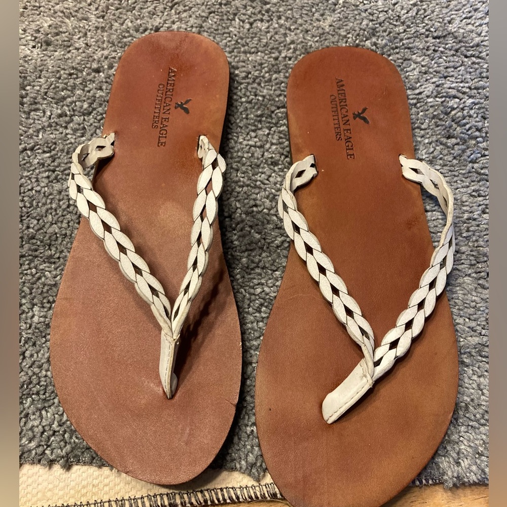 American Eagle flip flops